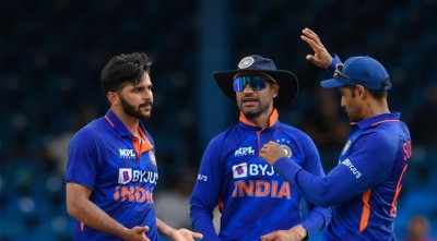 তিন রানে জিতল ভারত